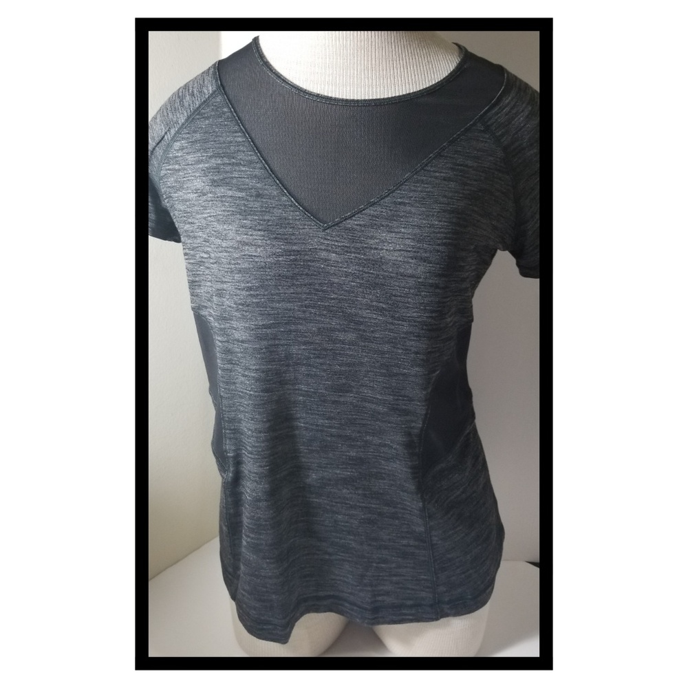 LULULEMON TOP